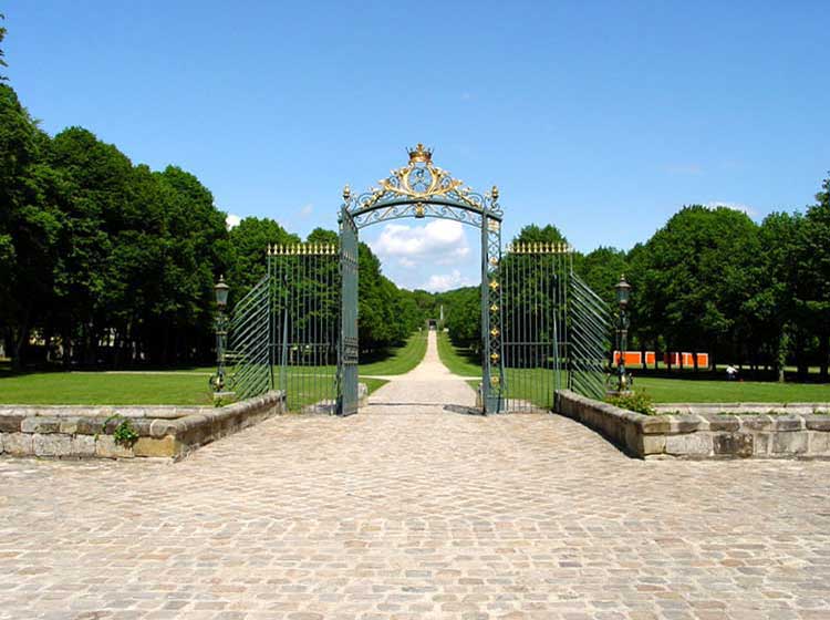 L'entrée du château